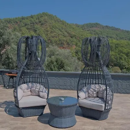 Luxurious And Serene Surrounded By Stunning Mountain View Hotel 4*